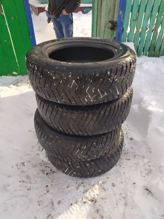 Продам зимние шины б/у