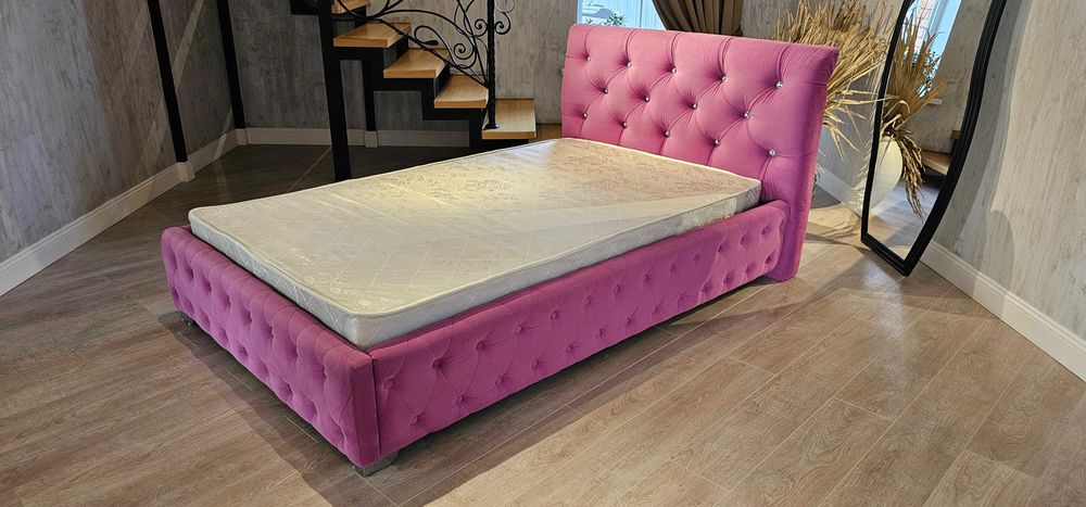 Кровать в отличном состоянии