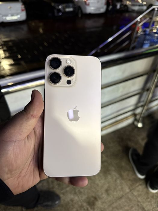 iPhone 16 pro max 256 100%