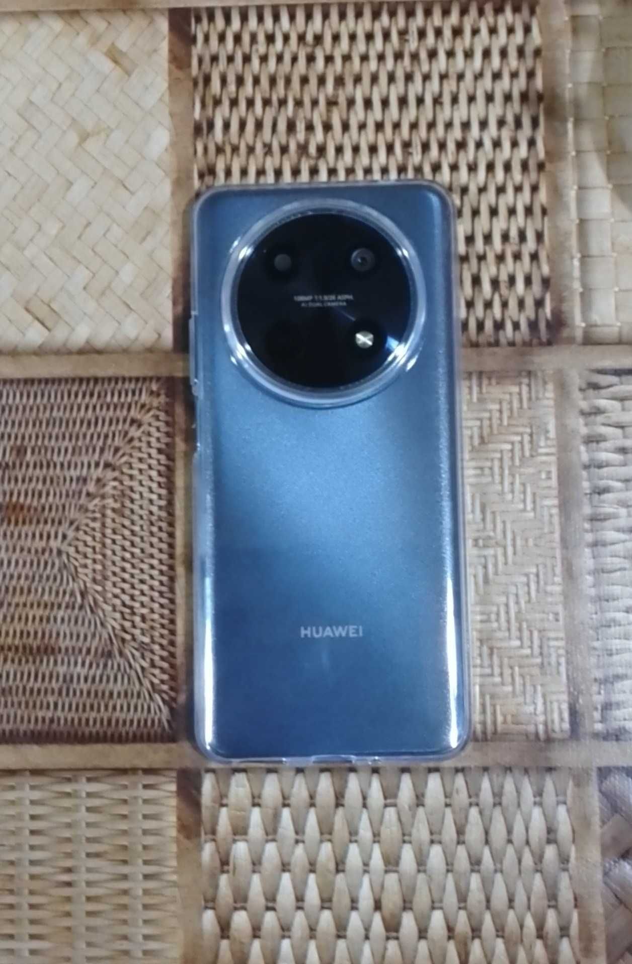 Продавам чисто нов телефон HUAWEI nova 12i