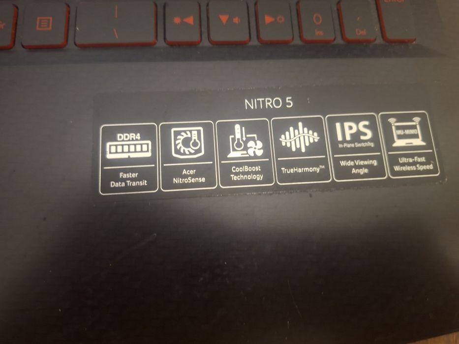 Геймърски лаптоп Acer Nitro 5 AN515-52 15 инча