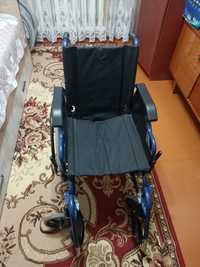Продам инвалидную коляску для дома