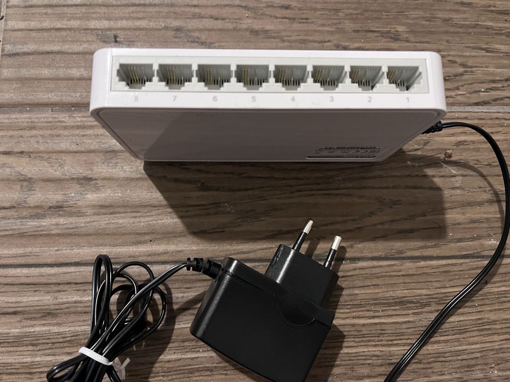 8-port switch TP-LINK