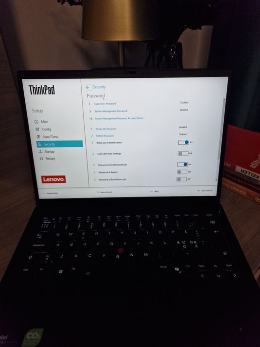 Lenovo ThinkPad T14 Gen 5 Intel Core Ultra 5 Touch 16Gb Ram 10/10!