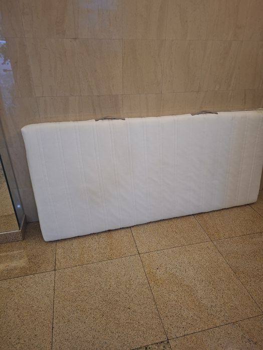 Somiera rabatabila si saltea sultan dimensiuni 90x200  stare perfecta