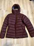 Jacheta puf gâscă Arc'teryx Thorium AR Hoody Femei size Medium vișinie