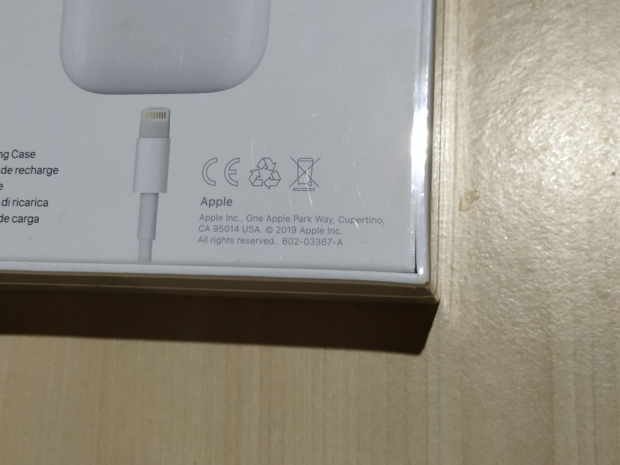 Apple Airpods 2 With Charging Case A2031 A1602