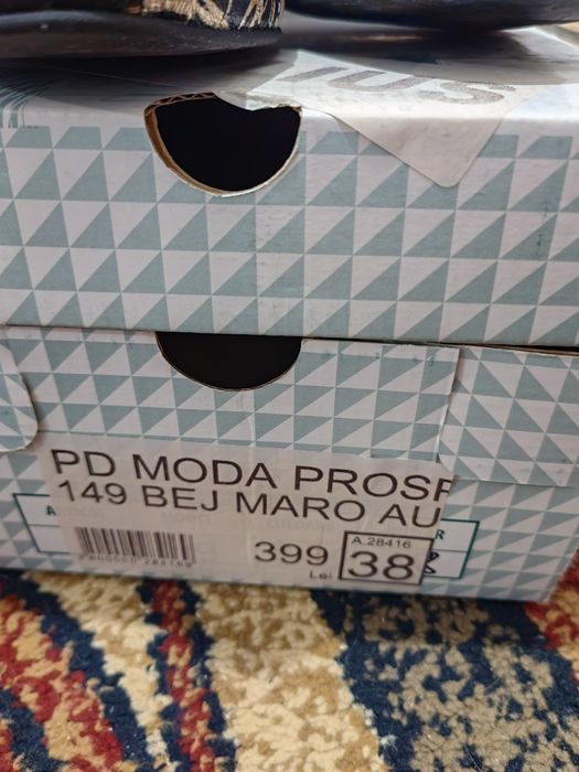 Vând următoare incaltaminte