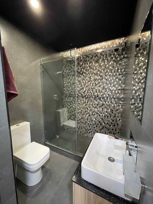 Сдаётся под офис 100 кв.м, 4-ком, со своим двором и парковкой