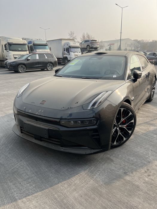 Zeekr 001  26model без пробег