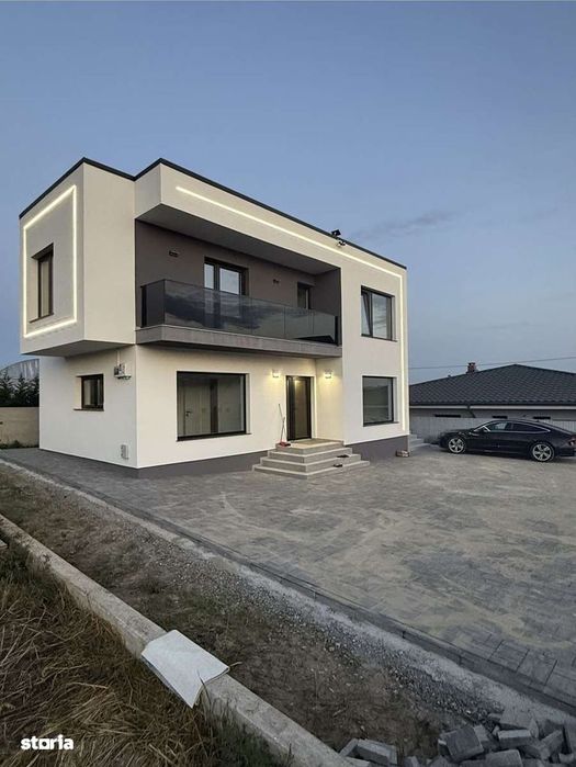 Ultima casa individuală modernă pe 4 ari Suceava  la Gata