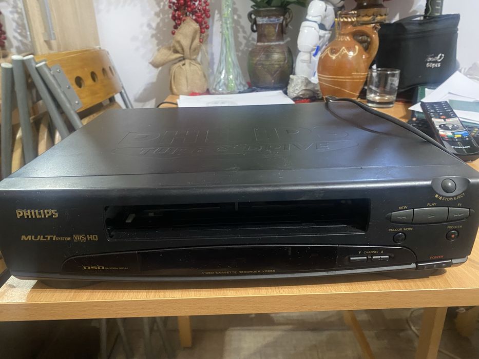 Video recorder Philips defect, prinde banda