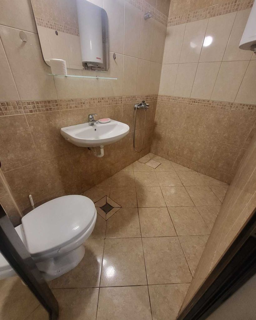 Дава се под наем Двустаен апартамент в Несебър - 40 кв.м за 125 € - Снимка #3