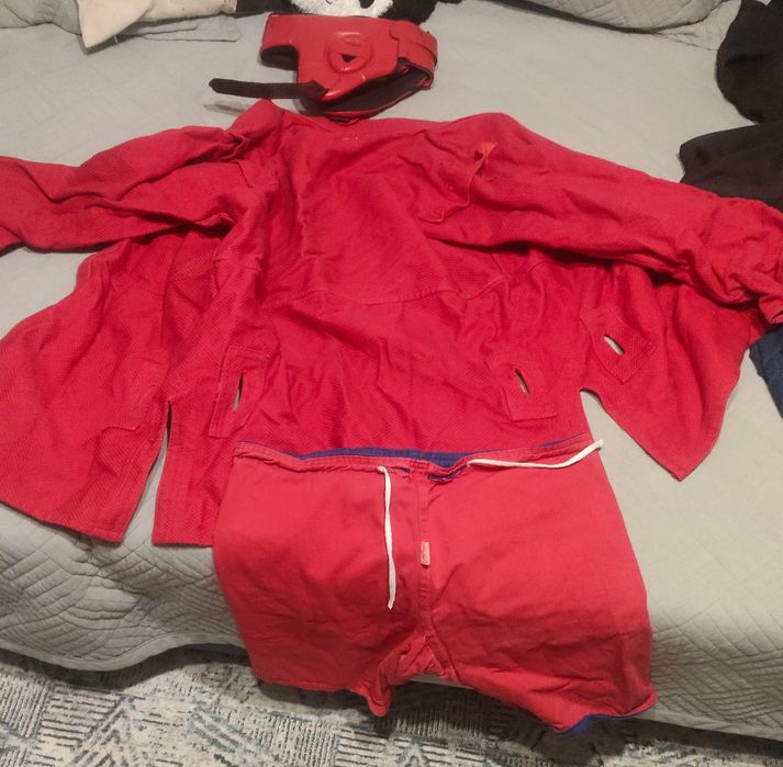 Форма для борьбы(куртка,шорты,шлем)