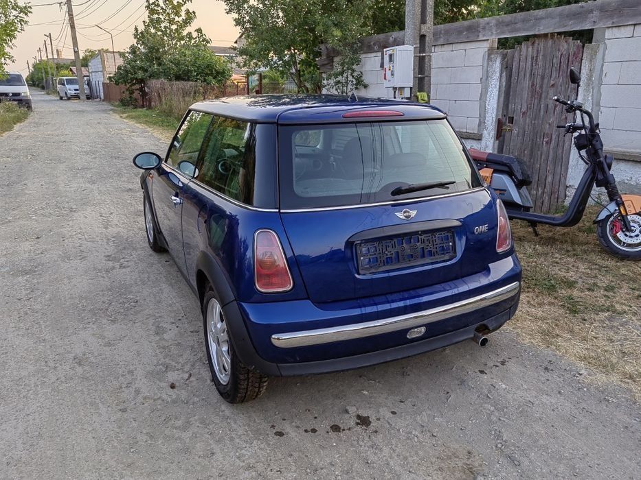 Mini one 2003 Lovit pret 3000 lei