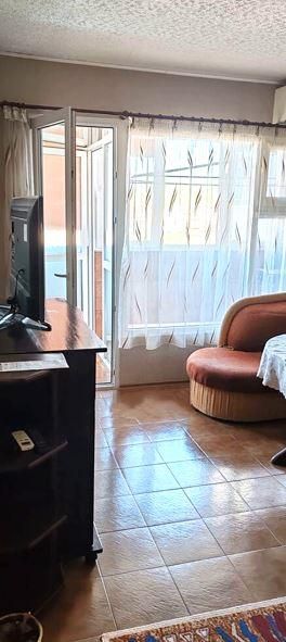 Дава се под наем Двустаен апартамент в Бургас, Меден рудник - зона А - 42 кв.м за 331.5 € - Снимка #2