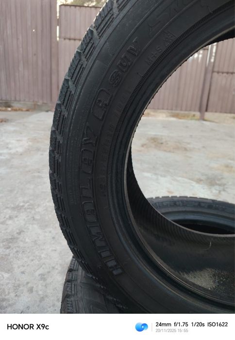 2 Зимние шипованые шины 235/55/18