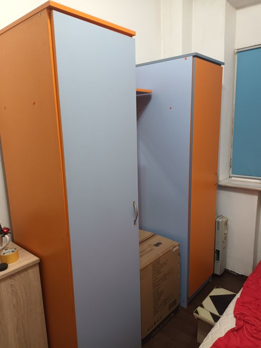 Mobila dormitor de vanzare + cadou spatiu depozitare (bonus).