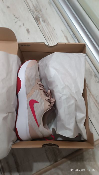 Дамски маратонки Nike 38