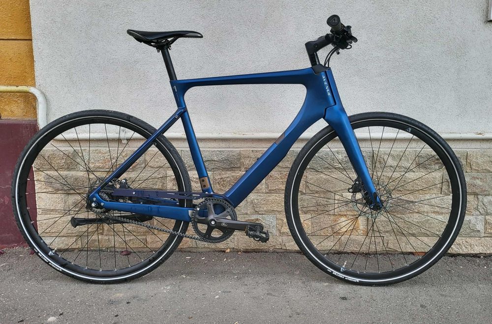 Vând bicicleta avenue