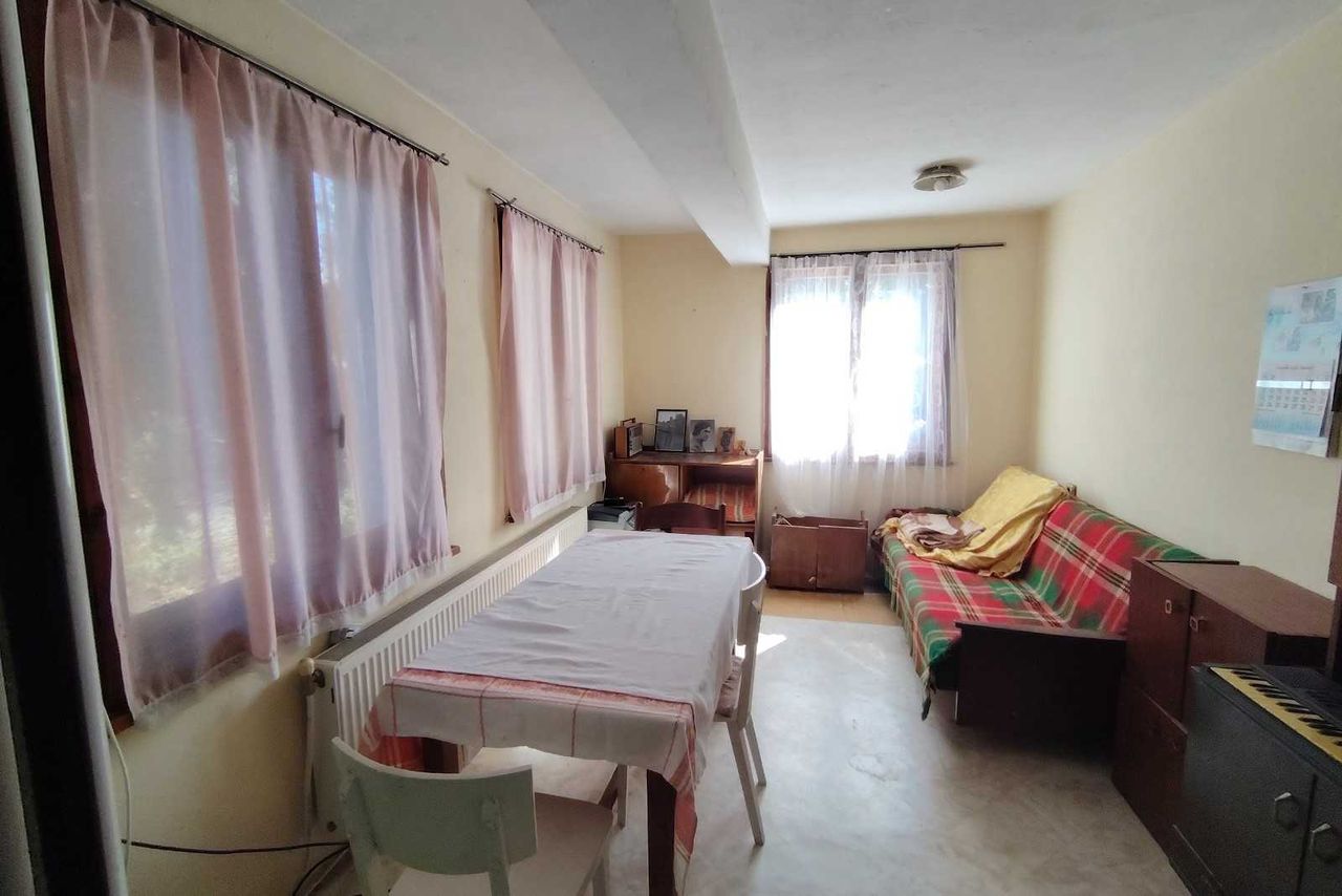 Продава се Къща в Левски - 340 кв.м за 180 €/кв.м - Снимка #10