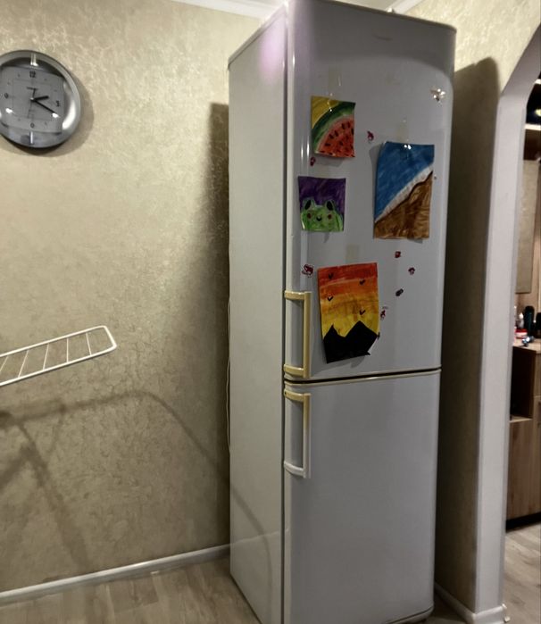 Продается холодильник
