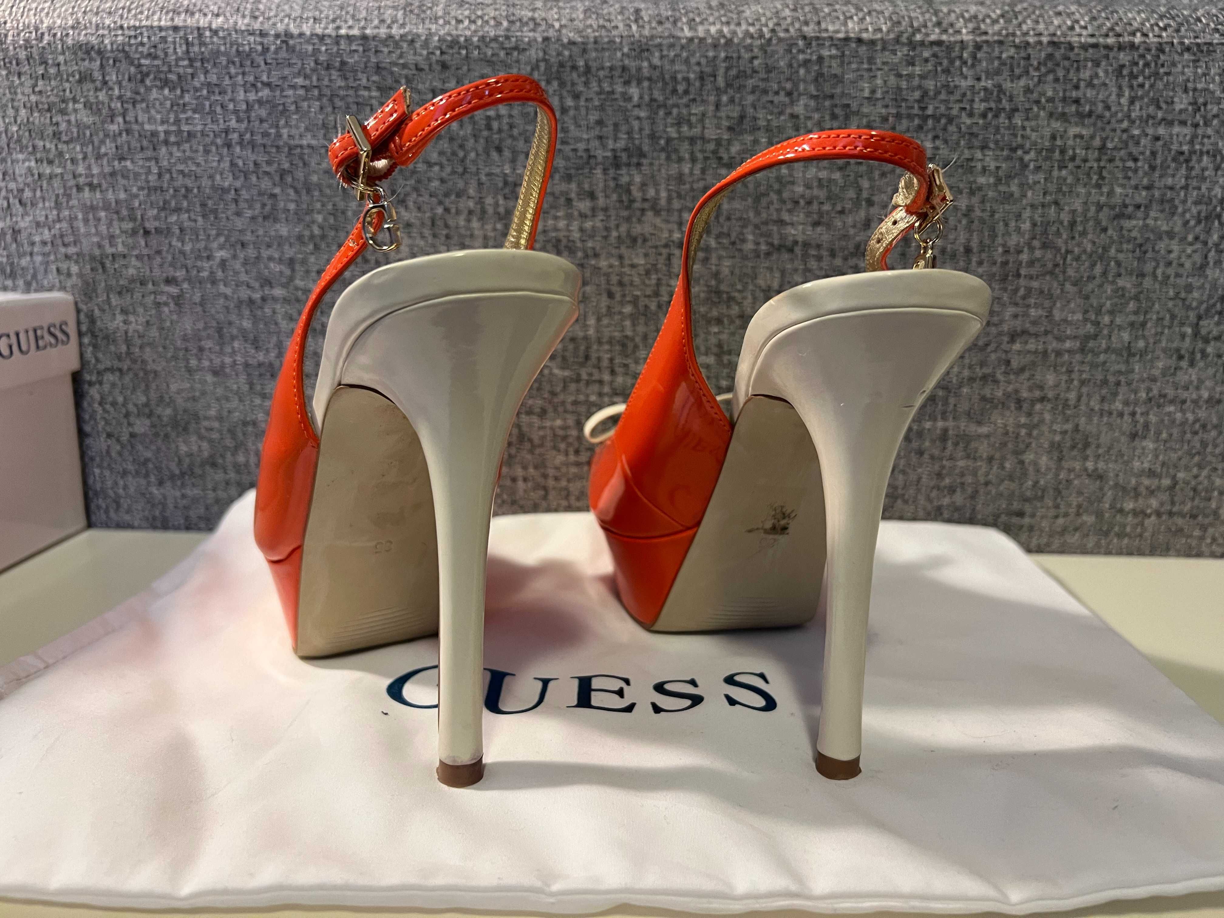 Високи сандали на платформа Guess. Обувани веднъж.