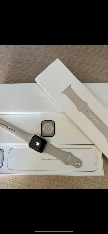 Apple Watch Series 8 41 мм Aluminum золотистый