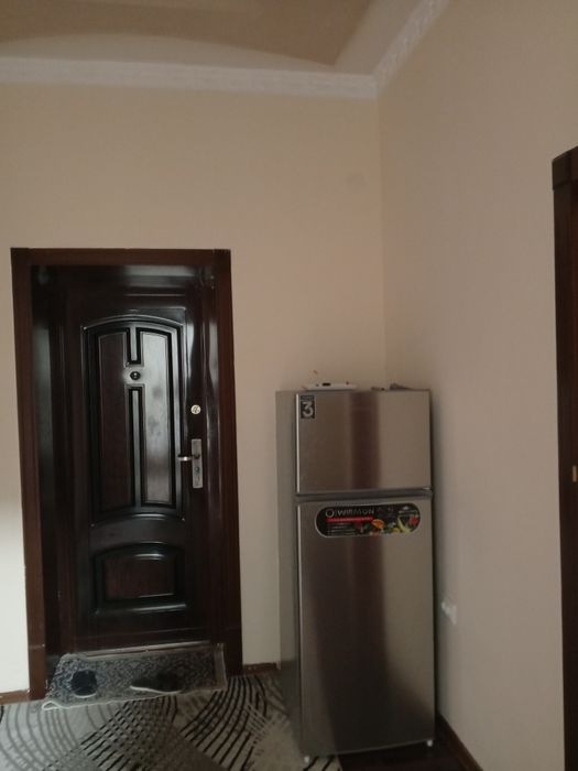 1 xonali 2 xonalik qilingan dom sotiladi 1 etaj kirpichni dom 48 kv