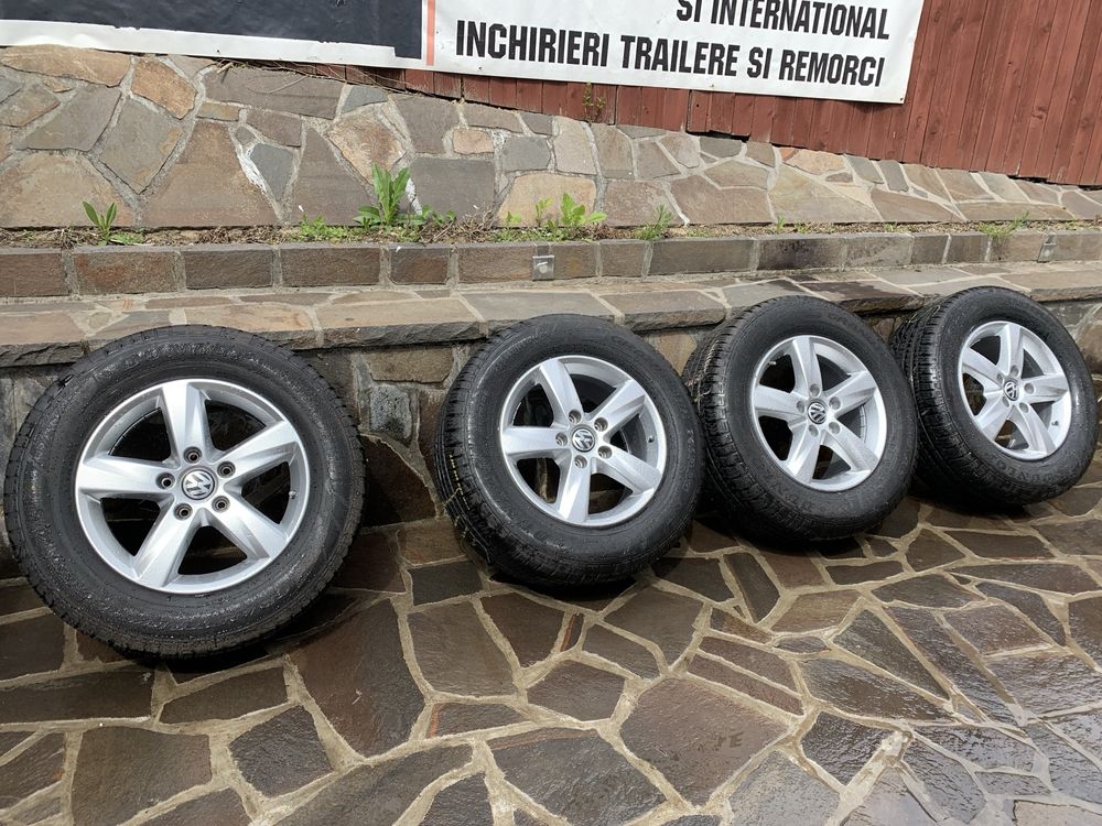 Set 4 jante VW TOUAREG cu anvelope 235/65/17 vara profil bun