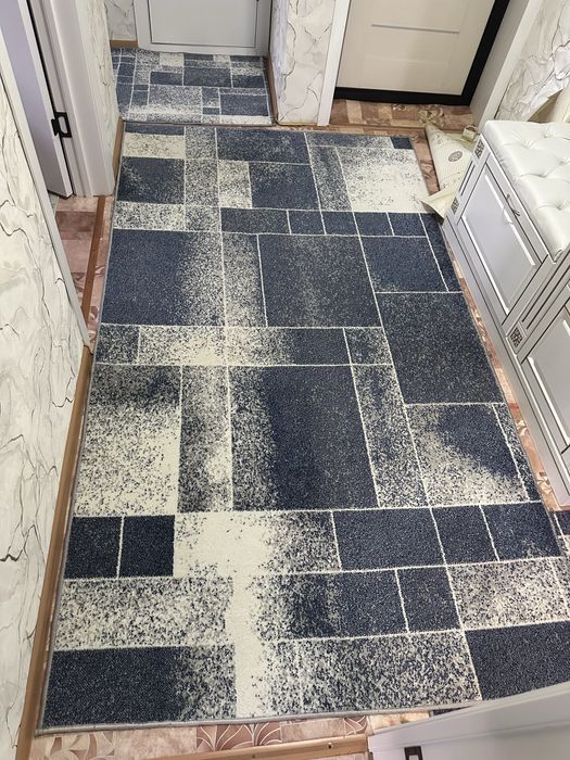 Продам ковровую дорожку