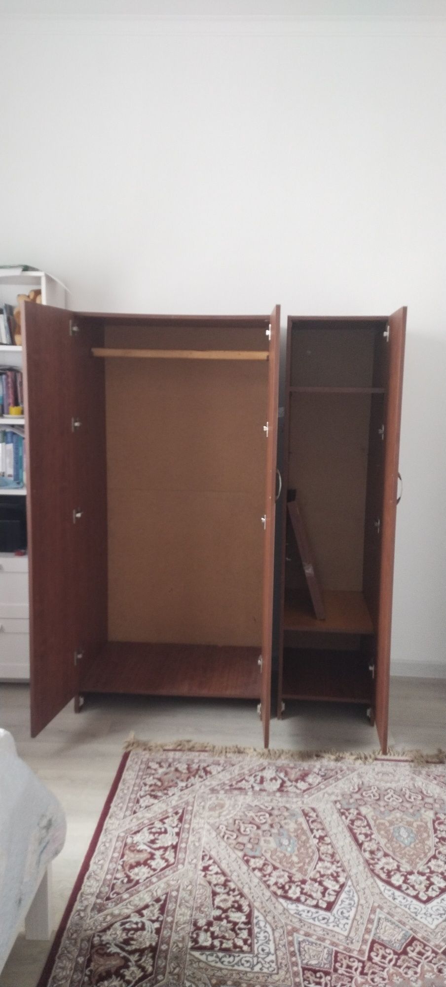 Продаем шкаф 25000 торг