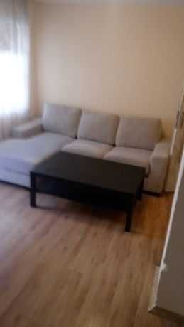 Дава се под наем Едностаен апартамент в Бургас, Център - 45 кв.м за 125 € - Снимка #2