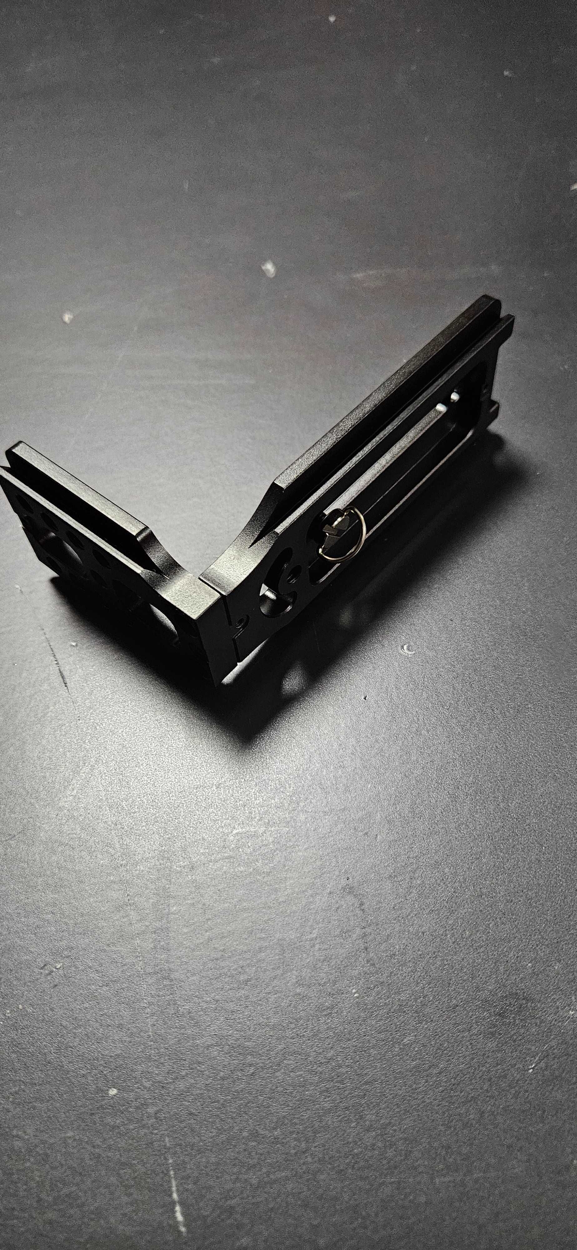 L bracket / Placa Montura L - suport camera pentru video vertical