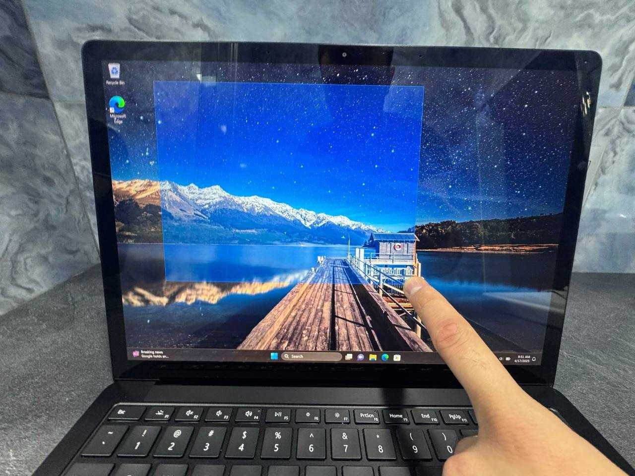 Microsoft Surface Laptop 3 /  i7 1065G7 / 16Gb/256Gb / Сенсорный / 2K