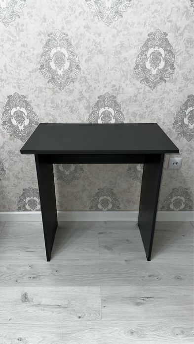 Стол письменный