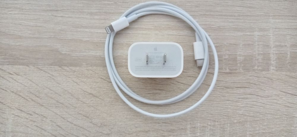 iPhone uchun zaryadka sotiladi original