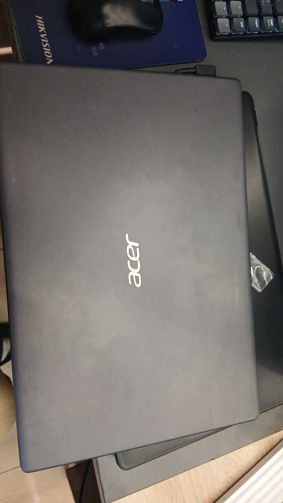 Noutbuk acer core i3