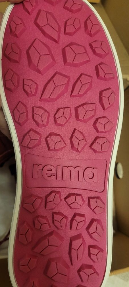 Продам обувь Reima на подростка