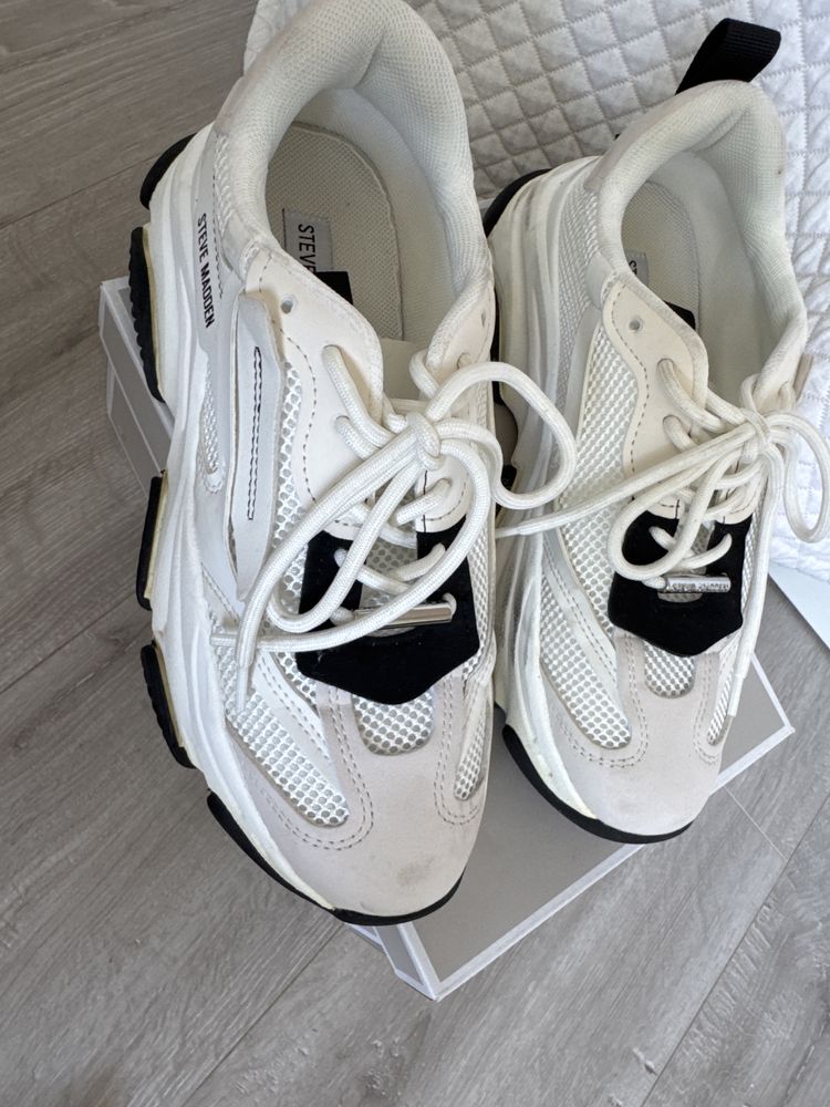 Маратонки Steve Madden