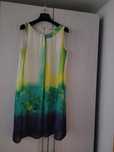 Rochie colorata.