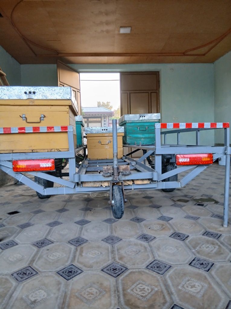 Asalarilar uchun  pritsep