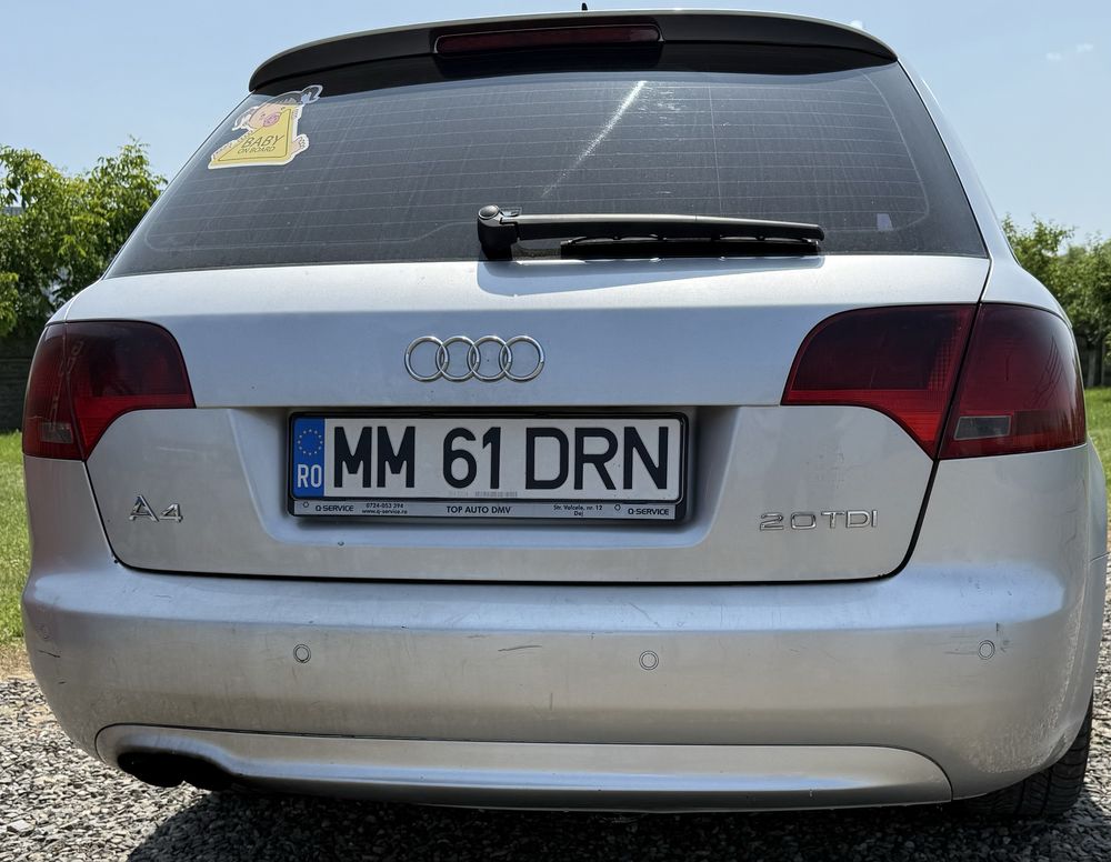 Audi A4b7 2.0 140 cp Sline