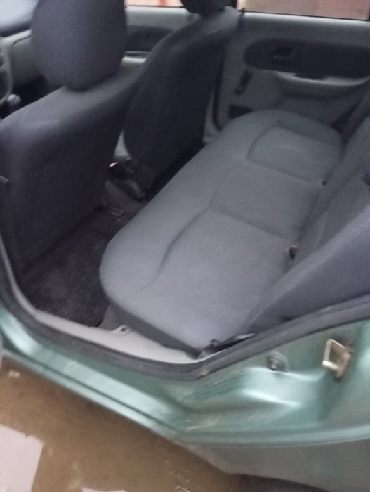 Vand renault clio benzina.