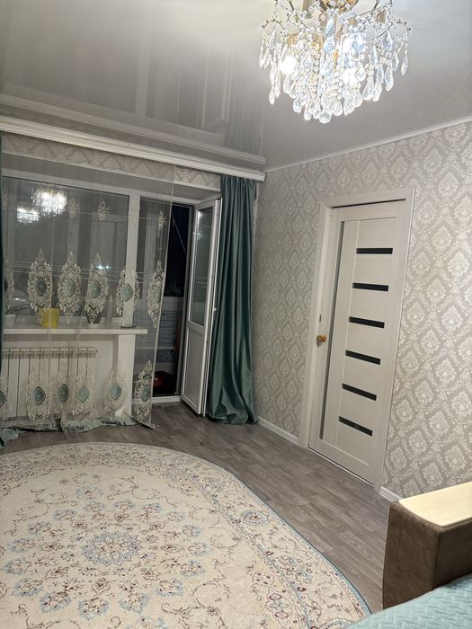 Сдам 2-ух комнатную квартиру на площади