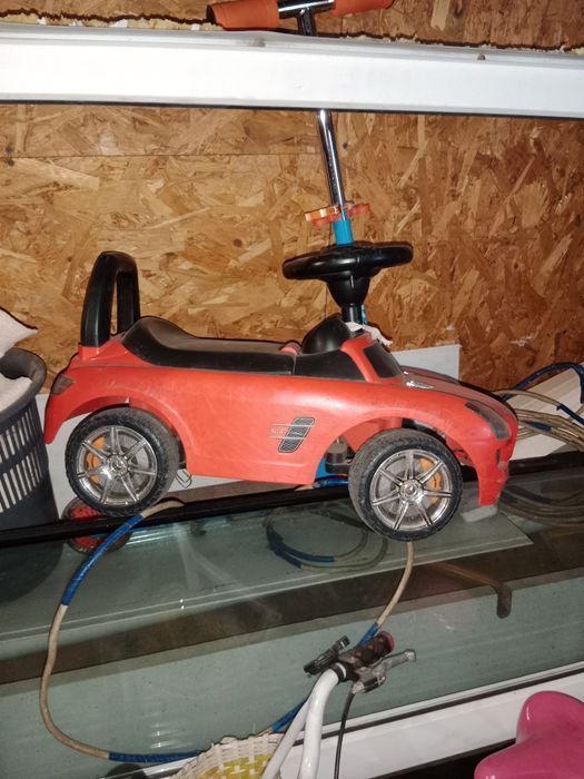 Продам машинку для детей