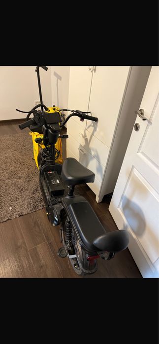 Vand scuter electric