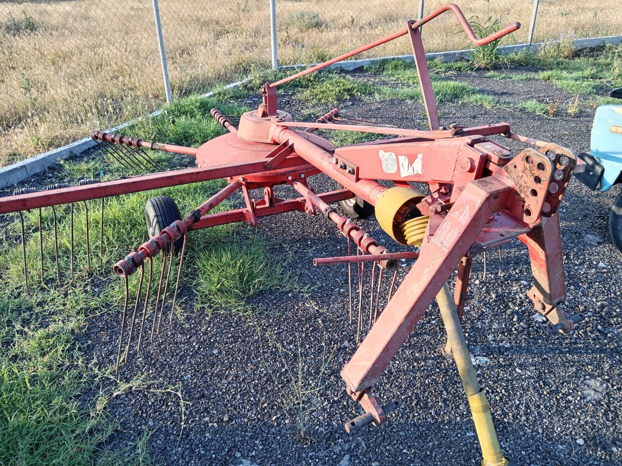 Сеносъбирач фела TS 310