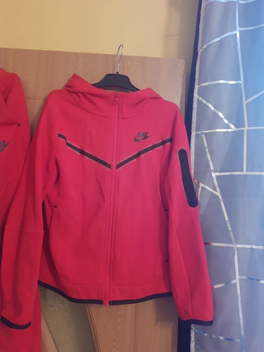 Hanorac tech Nike   intr o stare foarte buna!