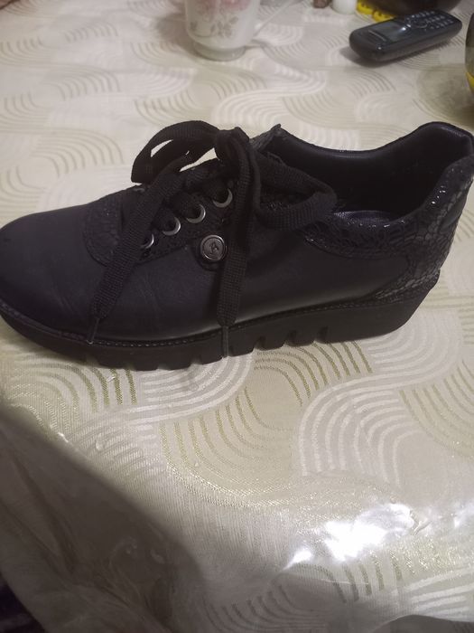 Продам обувь Alpino